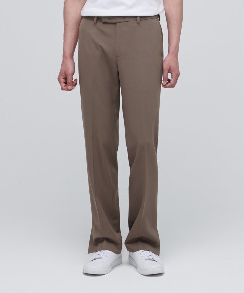 MUSINSA STANDARD（ムシンサスタンダード）の「セミワイドスリット隠しバンディングスラックス[ライトブラウン]（スラックス・メンズ・その他・29/30/31/33/26/27/28/40/38/42/36/34/32）」の2枚目の写真