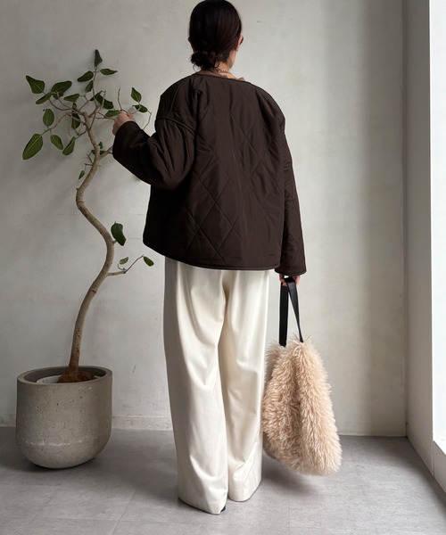 DouDou(ドゥドゥ)の「【WEB限定】リバーシブルファーキルトコート(その他アウター・レディース・グレイッシュベージュ/チャコールグレー/ブラウン・FREE)」の20枚目の写真