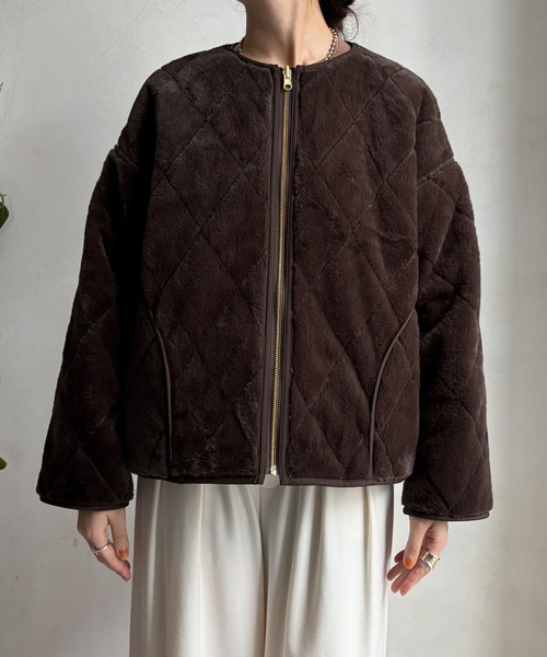 DouDou(ドゥドゥ)の「【WEB限定】リバーシブルファーキルトコート(その他アウター・レディース・グレイッシュベージュ/チャコールグレー/ブラウン・FREE)」の15枚目の写真