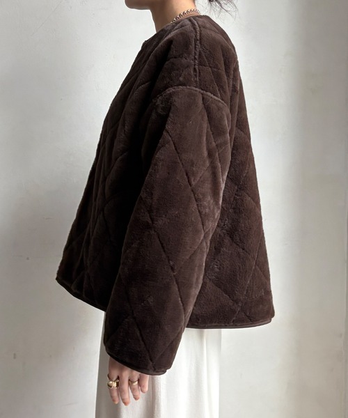 DouDou(ドゥドゥ)の「【WEB限定】リバーシブルファーキルトコート(その他アウター・レディース・グレイッシュベージュ/チャコールグレー/ブラウン・FREE)」の14枚目の写真