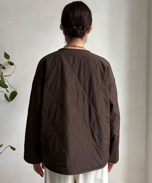 DouDou(ドゥドゥ)の「【WEB限定】リバーシブルファーキルトコート(その他アウター・レディース・グレイッシュベージュ/チャコールグレー/ブラウン・FREE)」の4枚目の写真