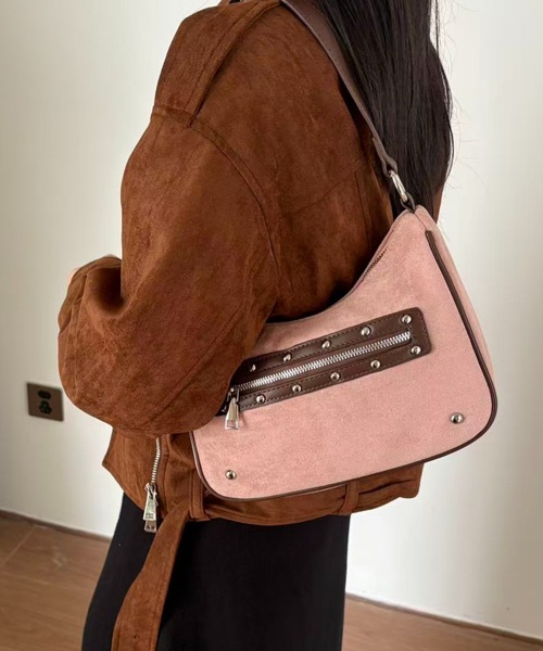 LAC-VERT(ラック・ヴェール)の「ヴィンテージ風スタッズバッグ(ハンドバッグ・レディース・ブラウン/キャメル/ピンク・FREE)」の1枚目の写真
