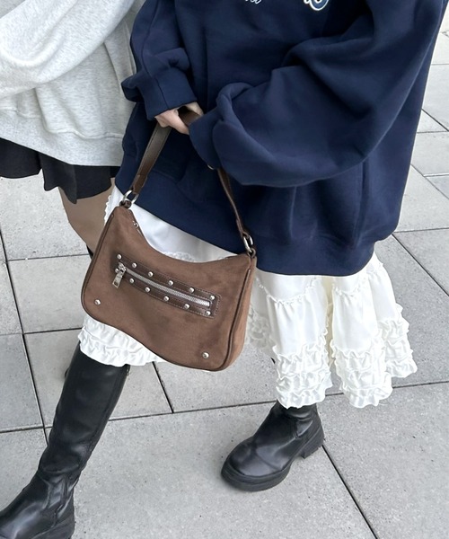 LAC-VERT(ラック・ヴェール)の「ヴィンテージ風スタッズバッグ(ハンドバッグ・レディース・ブラウン/キャメル/ピンク・FREE)」の7枚目の写真