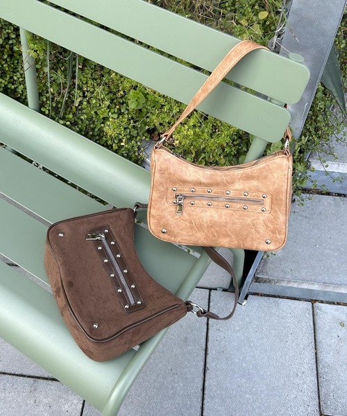 LAC-VERT(ラック・ヴェール)の「ヴィンテージ風スタッズバッグ(ハンドバッグ・レディース・ブラウン/キャメル/ピンク・FREE)」の8枚目の写真