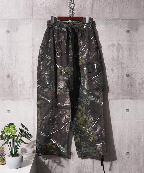 1111clothing(ワンフォークロージング)の「バイオウォッシュ 迷彩ワイドカーゴパンツ / Bio-Wash Camo Wide Cargo Pants(カーゴパンツ・メンズ・デザートカモ/ウッドランド/リアルツリーカモ・M/L/XL)」の19枚目の写真