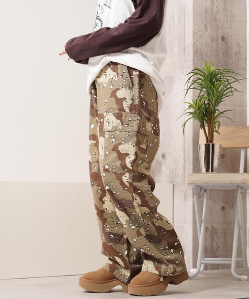 1111clothing(ワンフォークロージング)の「バイオウォッシュ 迷彩ワイドカーゴパンツ / Bio-Wash Camo Wide Cargo Pants(カーゴパンツ・メンズ・デザートカモ/ウッドランド/リアルツリーカモ・M/L/XL)」の8枚目の写真