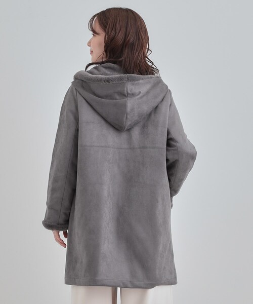 DRESKIP（ドレスキップ）の「【S-LL】マットな色味が大人な雰囲気 スエード調フードコート（その他アウター・レディース・アイボリー/ブラウン系/チャコールグレー・01/02/03/04）」の18枚目の写真