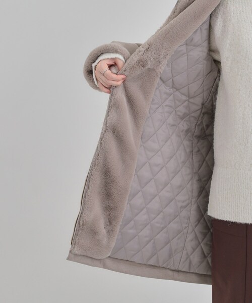 DRESKIP（ドレスキップ）の「【S-LL】マットな色味が大人な雰囲気 スエード調フードコート（その他アウター・レディース・アイボリー/ブラウン系/チャコールグレー・01/02/03/04）」の11枚目の写真