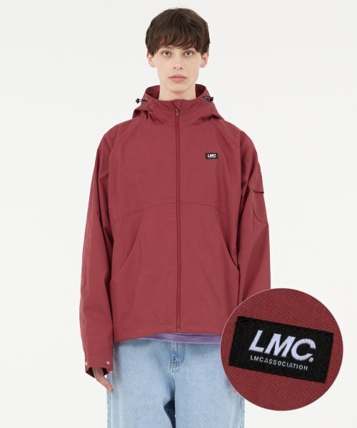 LMCの「CURVED WINDBREAKER JACKET red(ナイロンジャケット・レディース・その他・MEDIUM/X-LARGE)」の1枚目の写真