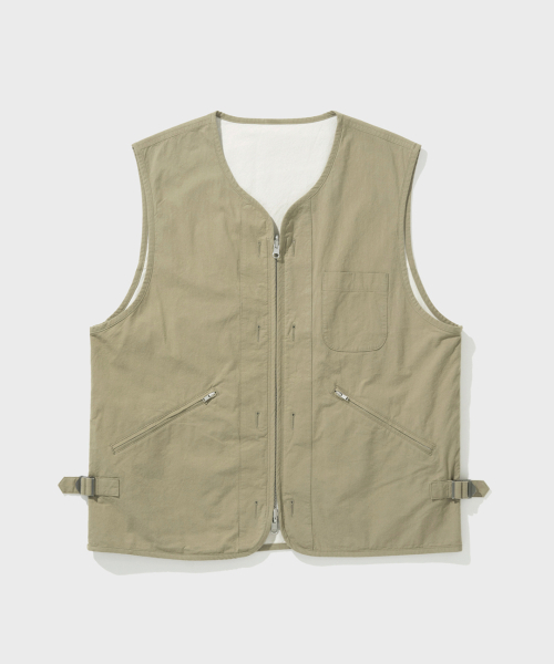 SHIRTER(シャーター)の「BRUSHED COTTON REVERSIBLE VEST (BEIGE IVORY)(ベスト・メンズ・その他・LARGE/MEDIUM/SMALL)」の1枚目の写真