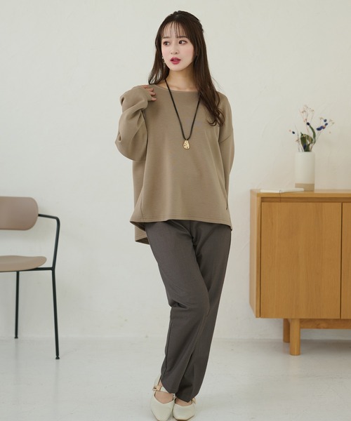 DAYRA(デイラ)の「クルーネック 切り替え バックスリット 長袖 トップス(Tシャツ/カットソー・レディース・ネイビー/ブラック/グレイッシュベージュ/グレー・S/FREE)」の6枚目の写真