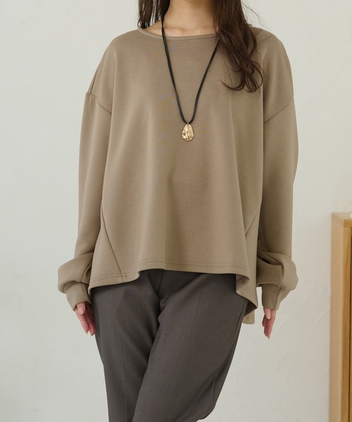 DAYRA(デイラ)の「クルーネック 切り替え バックスリット 長袖 トップス(Tシャツ/カットソー・レディース・ネイビー/ブラック/グレイッシュベージュ/グレー・S/FREE)」の9枚目の写真
