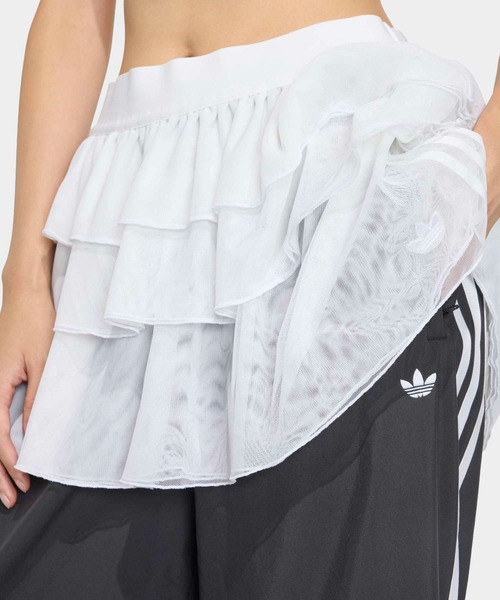 adidas（アディダス）の「アディダス オリジナルス レース ADILENIUM FB TP パンツ / アディダスオリジナルス adidas Originals（スウェットパンツ・レディース・ブラック/レッド・X-LARGE/LARGE/XX-LARGE/MEDIUM/X-SMALL/SMALL）」の6枚目の写真