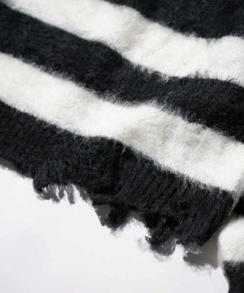 TOWNCRAFT（タウンクラフト）の「TOWN CRAFT タウンクラフト / WORN-OUT SHAGGY JQ BORDER CREW　ダメージ加工（ニット/セーター・メンズ・ブラック×ホワイト/レッド・MEDIUM/LARGE）」の6枚目の写真