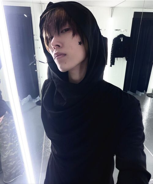 LECYTO（レシト）の「Avant-garde Drape Hood_[Black]（パーカー・メンズ・その他・FREE）」の4枚目の写真