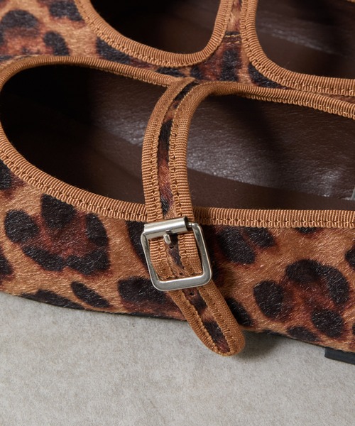 COLONY 2139（コロニートゥーワンスリーナイン）の「メリージェーンバレエシューズ（バレエシューズ・レディース・レオパード/ブラック・MEDIUM/LARGE）」の4枚目の写真