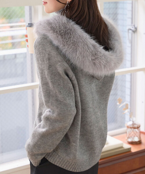 KOBE LETTUCE（コウベレタス）の「取り外しファー付きニットパーカー（パーカー・レディース・ブラック/グレー/アイボリー・M）」の3枚目の写真