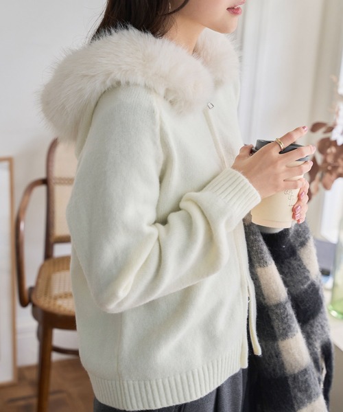 KOBE LETTUCE（コウベレタス）の「取り外しファー付きニットパーカー（パーカー・レディース・ブラック/グレー/アイボリー・M）」の2枚目の写真