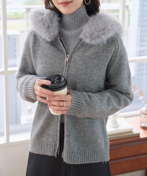 KOBE LETTUCE（コウベレタス）の「取り外しファー付きニットパーカー（パーカー・レディース・ブラック/グレー/アイボリー・M）」の5枚目の写真