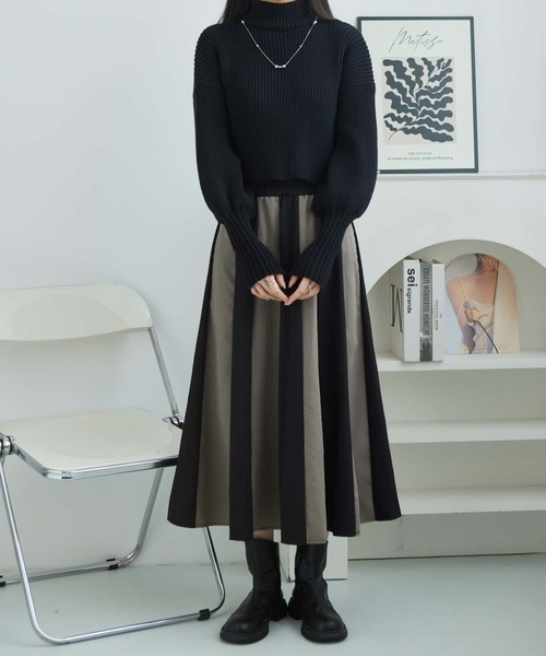 MAISON DE THERESE(メゾン ド テレーズ)の「上下2点セット 切り替えスカート/ボリュウームスリーブ ニット セットアップ(セットアップ・レディース・ブラック・M)」の14枚目の写真