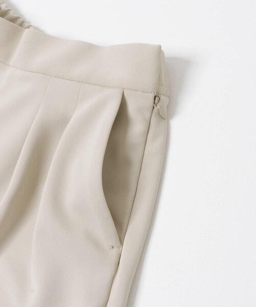 URBAN RESEARCH ROSSO WOMEN（アーバンリサーチ　ロッソ）の「ストレッチツイルタックストレートパンツ（その他パンツ・レディース・ブラック/ライトベージュ・36/38）」の10枚目の写真