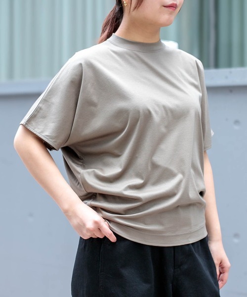 ALWEL（オルウエル）の「[ALWEL] DOLMAN TOP（Tシャツ/カットソー・レディース・ブラック/カーキ・FREE）」の4枚目の写真