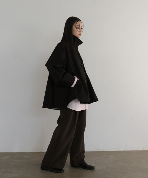 hellam（へラム）の「スタンドカラーケープトレンチコート（テーラードジャケット・レディース・アイボリー/ブラック/ベージュ・FREE）」の15枚目の写真