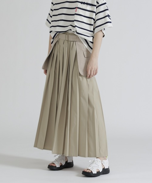 AVIREX（アヴィレックス）の「MILITARY POCKET BELT POUCH  PLEATED SKIRT（スカート・レディース・ベージュ/オリーブ/マスタード・M/S）」の2枚目の写真