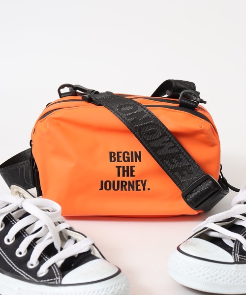 FUNALIVE（ファンアライブ）の「ABETTOR 3ポケット止水ファスナー仕様ミニショルダーBAG（ショルダーバッグ・メンズ・オレンジ/ベージュ/グリーン/ブラック・FREE）」の4枚目の写真
