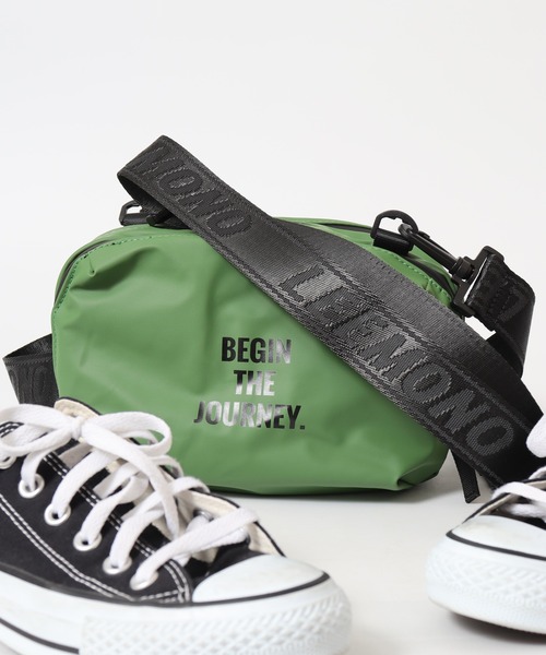FUNALIVE（ファンアライブ）の「ABETTOR 3ポケット止水ファスナー仕様ミニショルダーBAG（ショルダーバッグ・メンズ・オレンジ/ベージュ/グリーン/ブラック・FREE）」の3枚目の写真