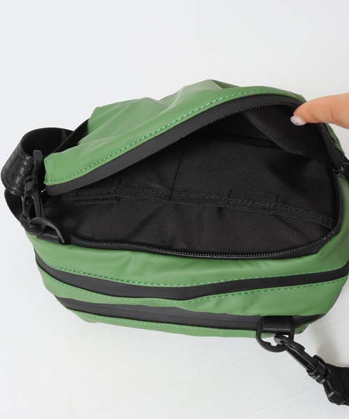 FUNALIVE（ファンアライブ）の「ABETTOR 3ポケット止水ファスナー仕様ミニショルダーBAG（ショルダーバッグ・メンズ・オレンジ/ベージュ/グリーン/ブラック・FREE）」の21枚目の写真