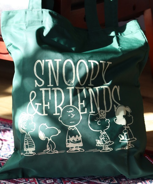SNOOPY(スヌーピー)の「SNOOPY スヌーピー ロゴカラートートバッグ(トートバッグ・レディース・アイボリー/ネイビー/ブラウン/グリーン/ブルー・FREE)」の18枚目の写真