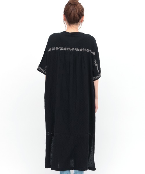 チチカカ（チチカカ）の「Rico ボタニカルハンド刺繍ワンピース（ワンピース・レディース・ブラック/ナチュラル/ライトグリーン・FREE）」の12枚目の写真