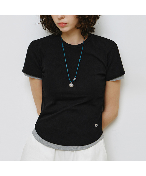 MONGDOL(モンドル)の「エッセンシャルラウンドネック半袖Tシャツ MDTS073_10 Colors(Tシャツ/カットソー・レディース・チャコールグレー/ホワイト/ブラック/ブラウン/ブルー/グリーン/レッド/ライトグレー/ネイビー/ライトピンク・SMALL/MEDIUM)」の2枚目の写真