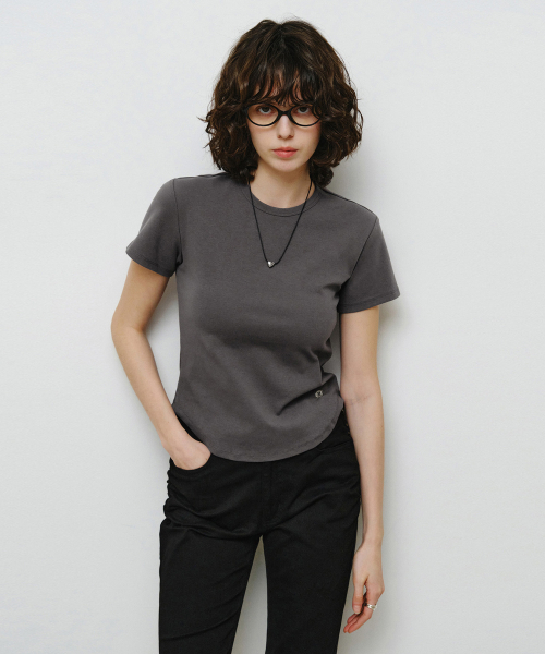 MONGDOL(モンドル)の「エッセンシャルラウンドネック半袖Tシャツ MDTS073_10 Colors(Tシャツ/カットソー・レディース・チャコールグレー/ホワイト/ブラック/ブラウン/ブルー/グリーン/レッド/ライトグレー/ネイビー/ライトピンク・SMALL/MEDIUM)」の20枚目の写真