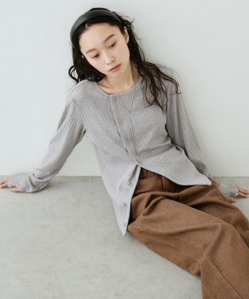 Aunt Marie's(アントマリーズ)の「アシンメトリーリブカーディガン(カーディガン/ボレロ・レディース・ネイビー/イエロー/グレー/アイボリー・FREE)」の3枚目の写真