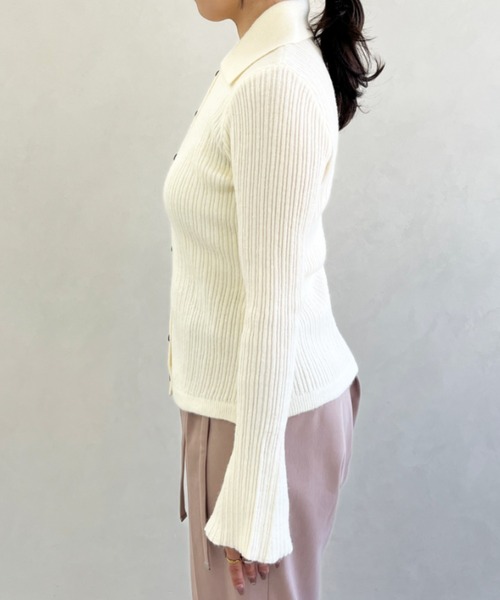 MISCH MASCH(ミッシュマッシュ)の「一部店舗限定 襟付きフレアスリーブリブニット(ニット/セーター・レディース・チャコールグレー/ホワイト・フリ-)」の13枚目の写真