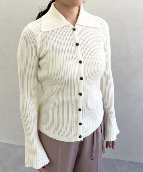 MISCH MASCH(ミッシュマッシュ)の「一部店舗限定 襟付きフレアスリーブリブニット(ニット/セーター・レディース・チャコールグレー/ホワイト・フリ-)」の16枚目の写真