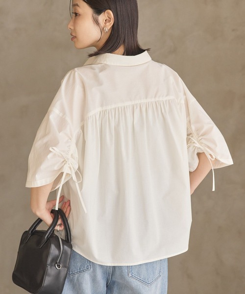 AMERICAN HOLIC(アメリカンホリック)の「【WEB限定】【接触冷感・UVカット】ギャザーリボンスリーブ半袖シャツ(シャツ/ブラウス・レディース・オフホワイト/サックスブルー/ストライプ・M/L)」の12枚目の写真