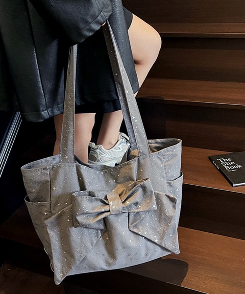 NANEA（ナネア）の「星柄ビッグリボントートバッグ（ショルダーバッグ・レディース・グレー/ブラック/レッド/ピンク・フリー）」の20枚目の写真