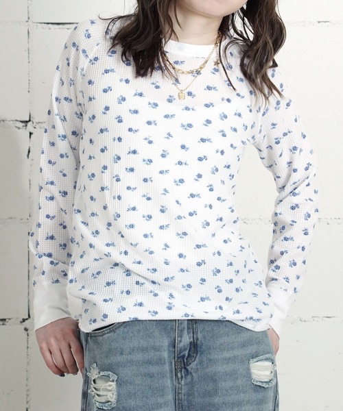 JEMORGAN(ジェーイーモーガン)の「"04"≪JEMORGAN≫パックT ワッフル 花柄 長袖Tシャツ(Tシャツ/カットソー・レディース・アイボリー系1/ブルー系2/ブルー系1/ピンク系1/グレー系2/アイボリー系2/ホワイト系2/ホワイト系1/ライラック系1/グレー系1/ブラック系1・FREE)」の2枚目の写真