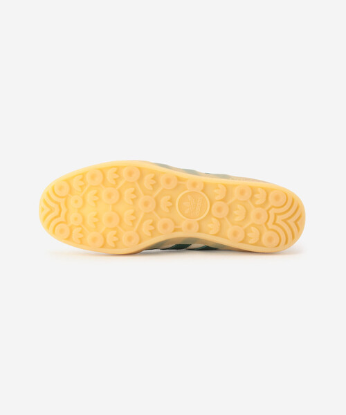 adidas(アディダス)の「adidas | 〈別注〉GAZZLE INDOOR MEN(スニーカー・メンズ・ホワイト系その他・26.5/26/27.5/28/27)」の3枚目の写真