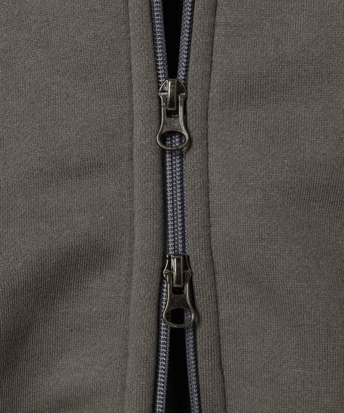 LAND MUSEUM（ランドミュージアム）の「LAND MUSEUM／フードジップ（パーカー・メンズ・ブラック/チャコール・FREE）」の9枚目の写真