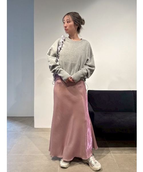 emmi（エミ）の「ラメ裏毛クロップドプルオーバー（Tシャツ/カットソー・レディース・グレー/ライトベージュ・F）」の8枚目の写真