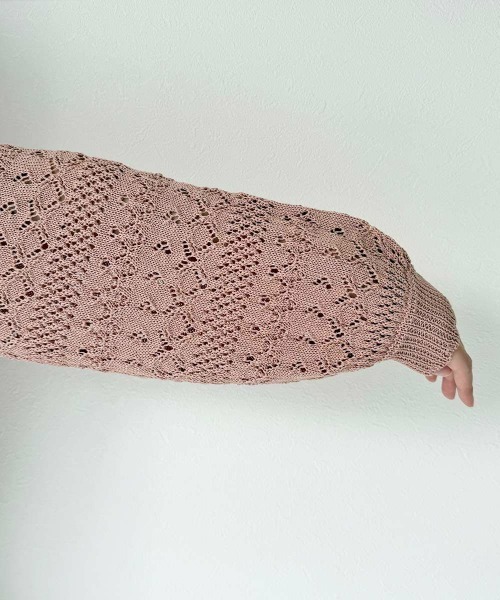 F i.n.t（フィント）の「フラワー釦透かし編みニットカーディガン（カーディガン/ボレロ・レディース・アイボリー/コーラルピンク/ブルー・FREE）」の13枚目の写真