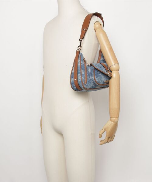 JESSA Shoulder Bag ショルダーバッグ | GUESS(ゲス) JAPAN 公式