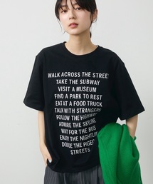 【ユニセックス】都市の日常を、1枚に。シティメッセージロゴプリントTシャツ