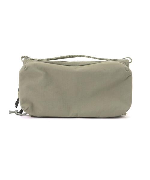Topologie(トポロジー)の「Topologie/トポロジー Bottle Sacoche Medium Papery ボトルサコッシュ【バッグ単体】(ショルダーバッグ・メンズ・グレー/ブラック・F)」の4枚目の写真