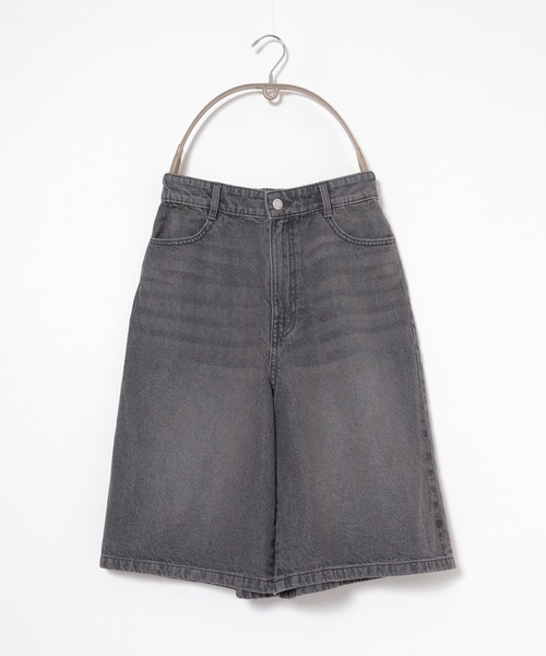 Honeys(ハニーズ)の「デニムハーフパンツ(デニムパンツ・レディース・ブルー系その他3/ブラック系その他/ライトグレー/ブルー系その他・L/LL/M/S/SS)」の17枚目の写真