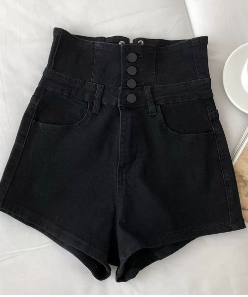 Lips(リップス)の「バックレースアップ ハイウエストデニムショートパンツ(デニムパンツ・レディース・ブルー・M/S)」の5枚目の写真